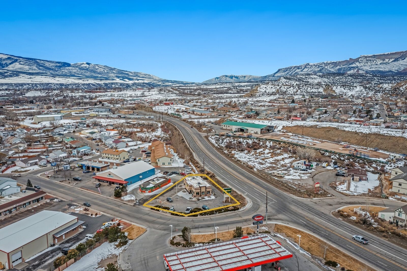 101 E 26th St, Rifle, CO à vendre Photo principale– Image 1 sur 25