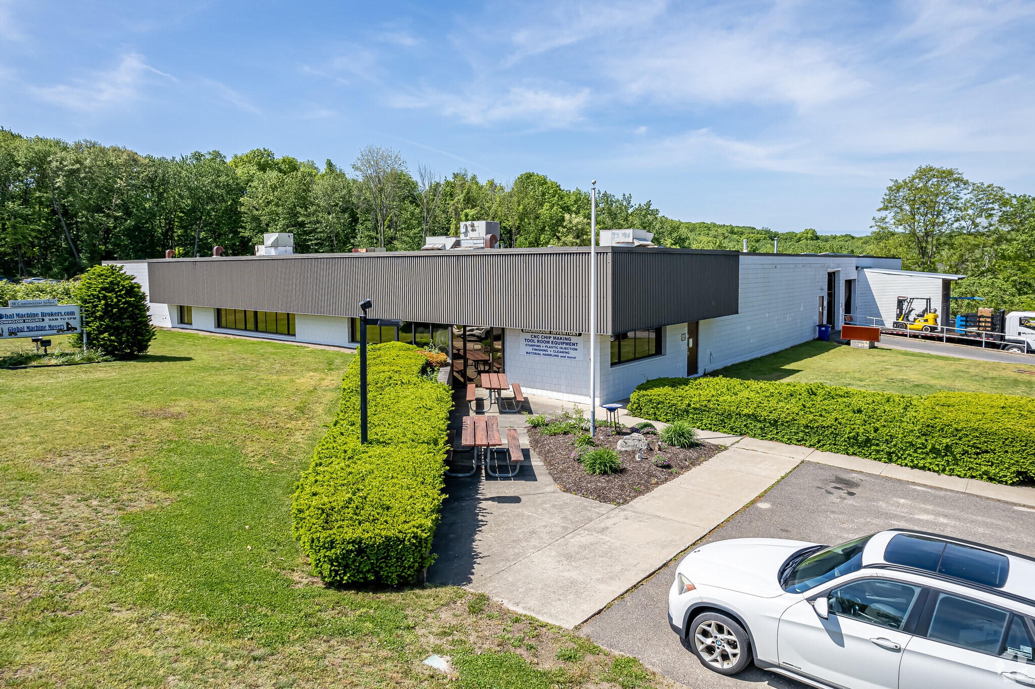 58 Commercial St, Watertown, CT à vendre Photo principale– Image 1 sur 31