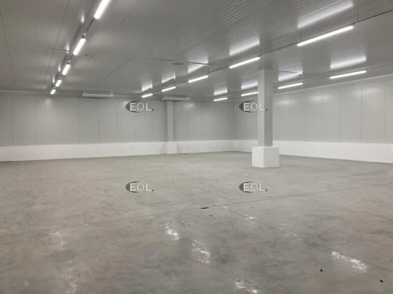 Industriel/Logistique dans Thiais à louer - Photo intérieure – Image 3 sur 8