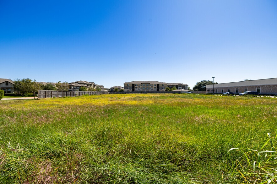 4903 E Sam Houston Pky S, Pasadena, TX à vendre - Photo principale – Image 1 sur 9