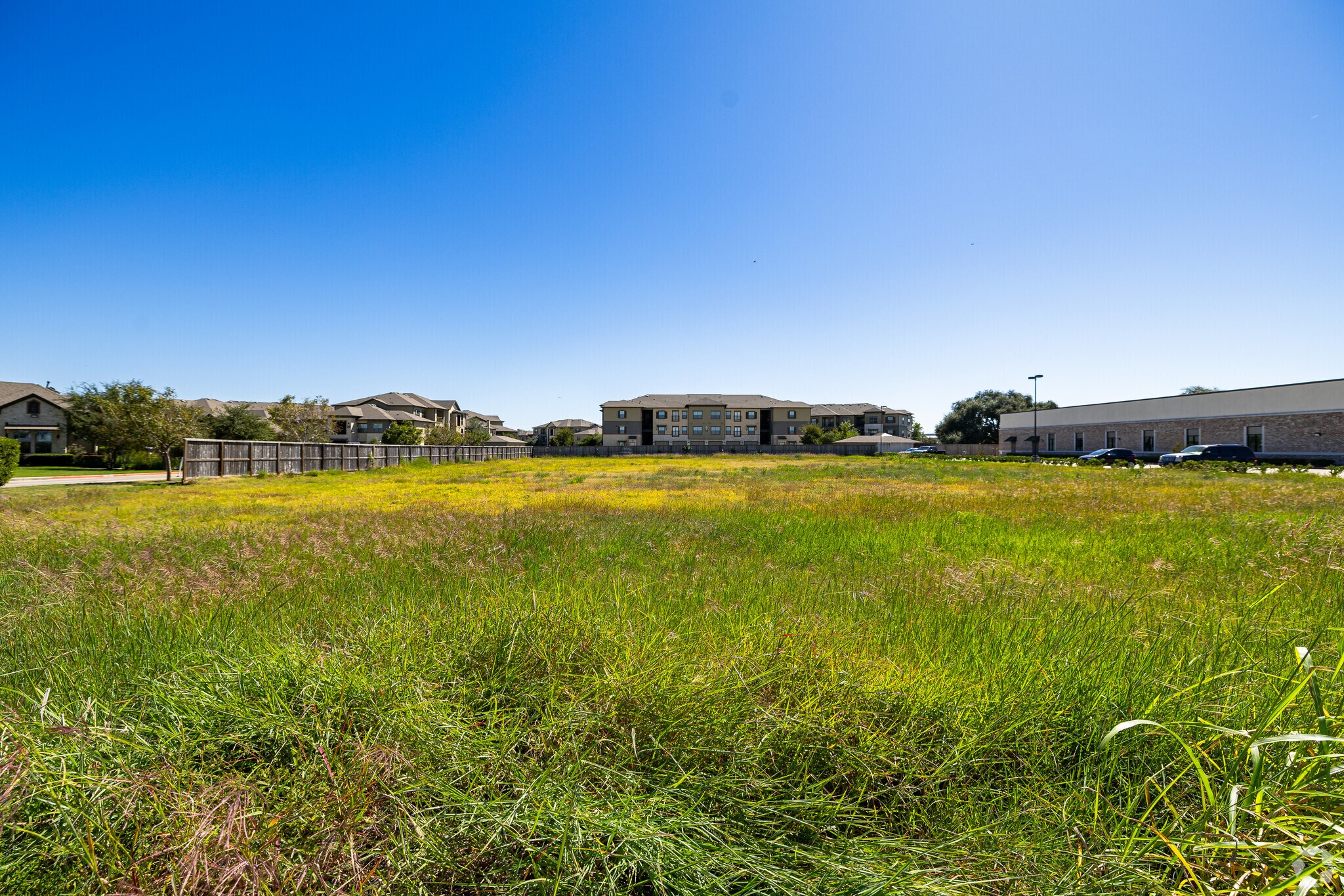 4903 E Sam Houston Pky S, Pasadena, TX à vendre Photo principale– Image 1 sur 10