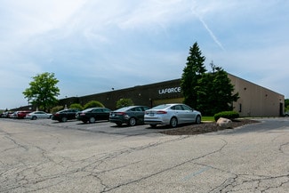 Plus de détails pour 7750 Zionsville Rd, Indianapolis, IN - Local d'activités à louer