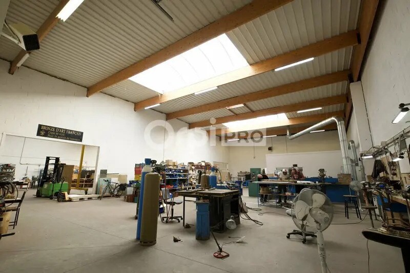 Bureau dans Décines-Charpieu à louer Photo intérieure– Image 1 sur 29