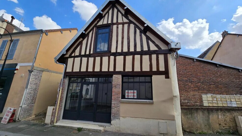 Local commercial dans Dreux à louer - Photo de l’immeuble – Image 2 sur 8