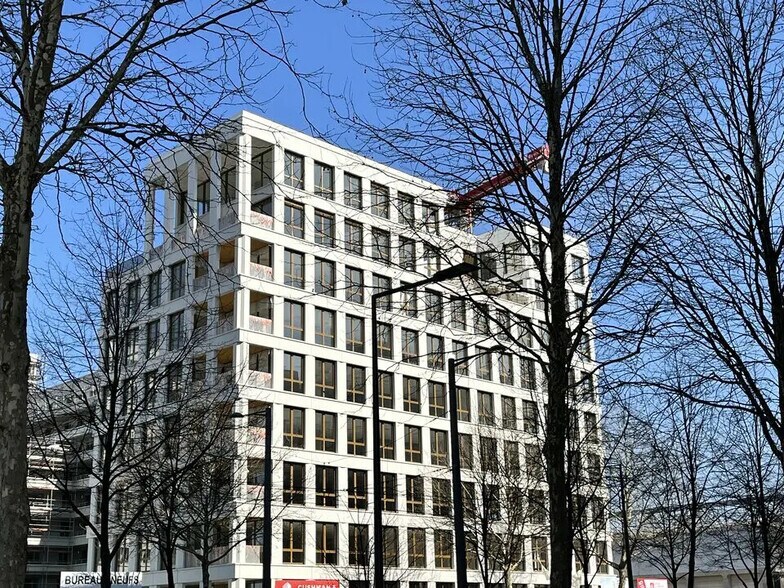 Bureau dans Strasbourg à louer - Photo de l’immeuble – Image 1 sur 12