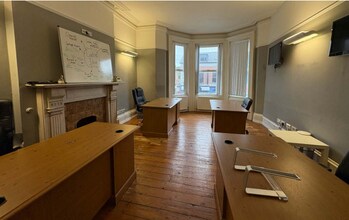 47 Botanic Av, Belfast à louer Photo intérieure– Image 1 sur 3