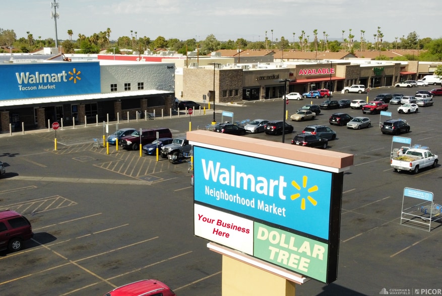 8554-8670 E Broadway Blvd, Tucson, AZ à louer - Aérien – Image 1 sur 4