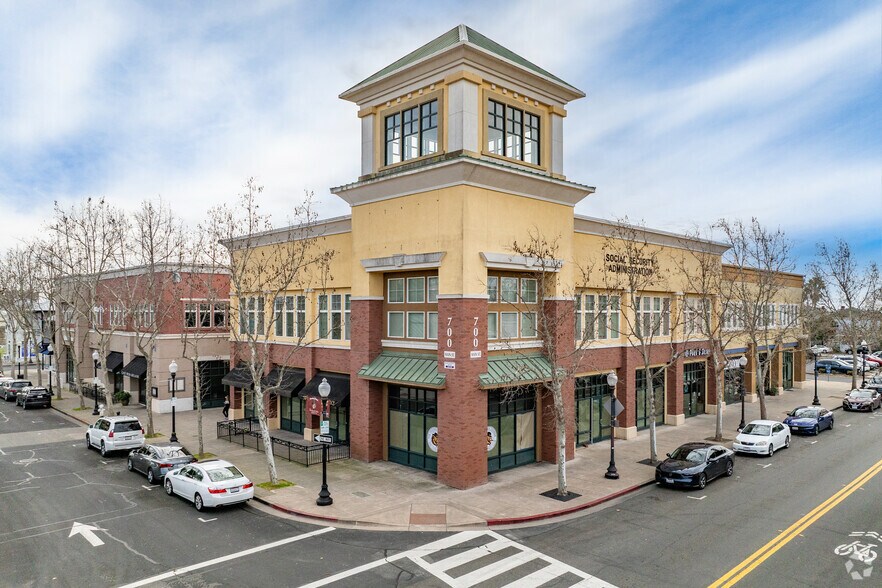 700 Main St, Suisun City, CA à vendre - Photo de l’immeuble – Image 3 sur 6