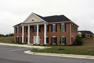 Plus de détails pour 112 Aviator Pl, Winchester, VA - Bureau à vendre