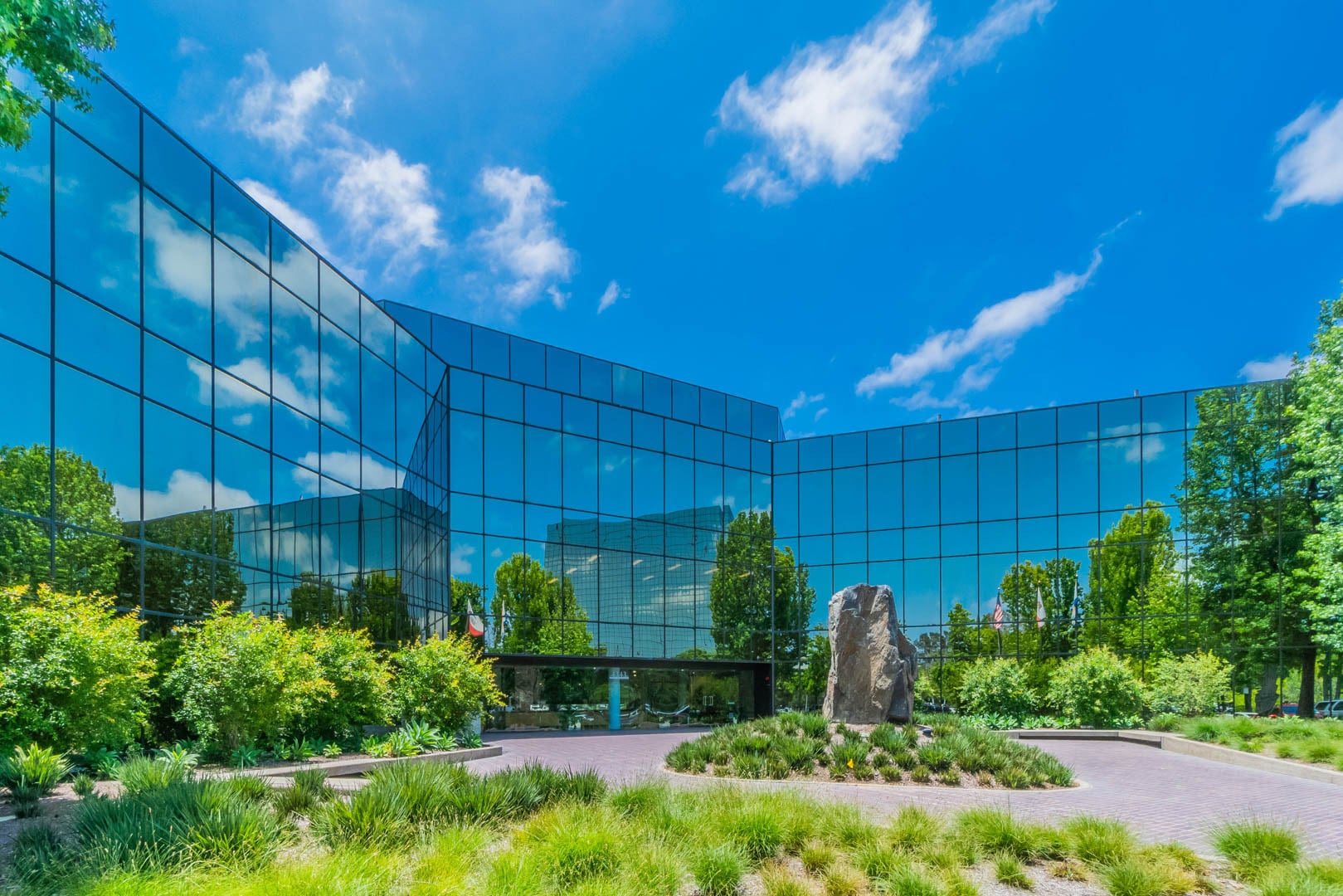 4343 Von Karman Ave, Newport Beach, CA à louer Photo de l’immeuble– Image 1 sur 5