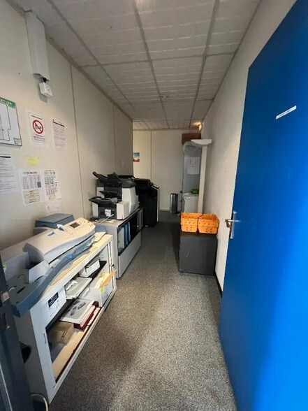 Bureau dans Chalon-sur-Saône à louer - Photo de l’immeuble – Image 3 sur 5