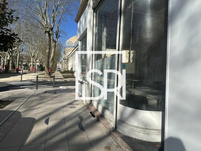 Plus de détails pour 9 Rue Lucas, Vichy - Local commercial à louer