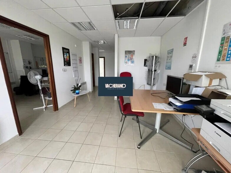 Local commercial dans Maubeuge à vendre - Photo intérieure – Image 2 sur 4