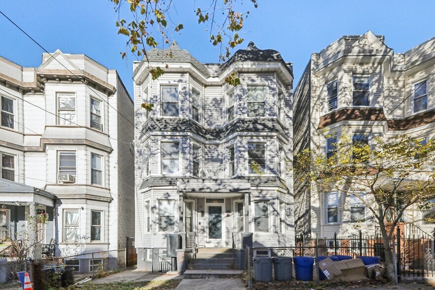 112 Duncan Ave, Jersey City, NJ à vendre - Photo de l’immeuble – Image 1 sur 43