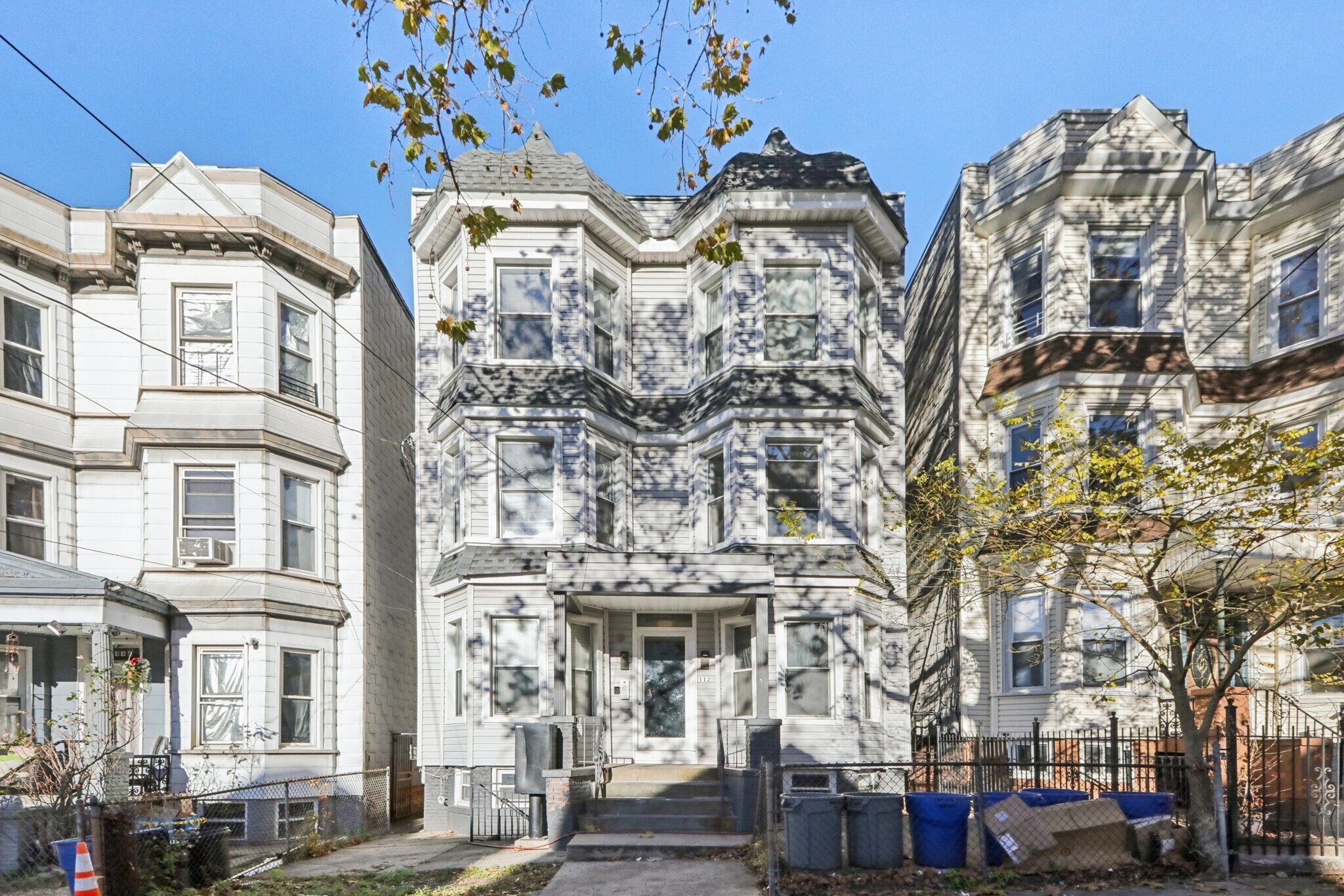 112 Duncan Ave, Jersey City, NJ à vendre Photo de l’immeuble– Image 1 sur 44