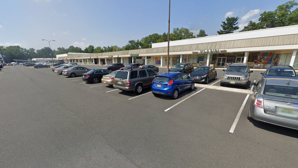 Rte 27, Woodbridge, NJ à louer - Photo de l’immeuble – Image 3 sur 10