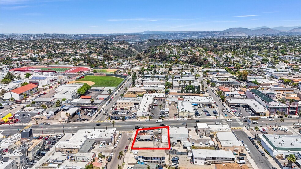 4603 El Cajon Blvd, San Diego, CA à vendre - Photo de l’immeuble – Image 3 sur 11