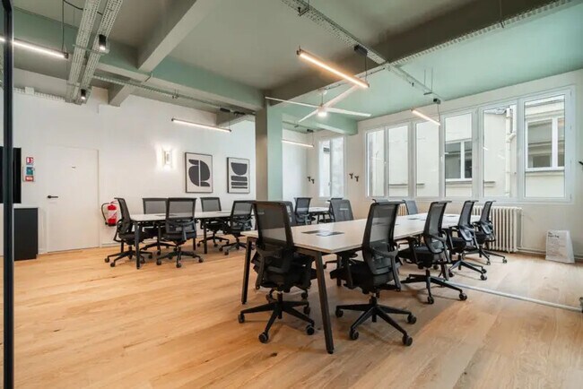 Plus de détails pour 19 Rue Béranger, Paris - Coworking à louer