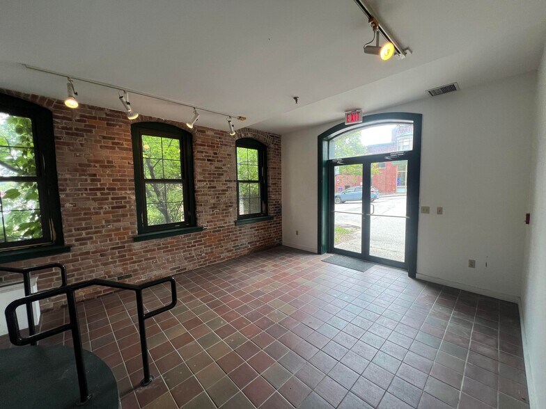 31 S Main St, Concord, NH à vendre - Photo de l’immeuble – Image 2 sur 72