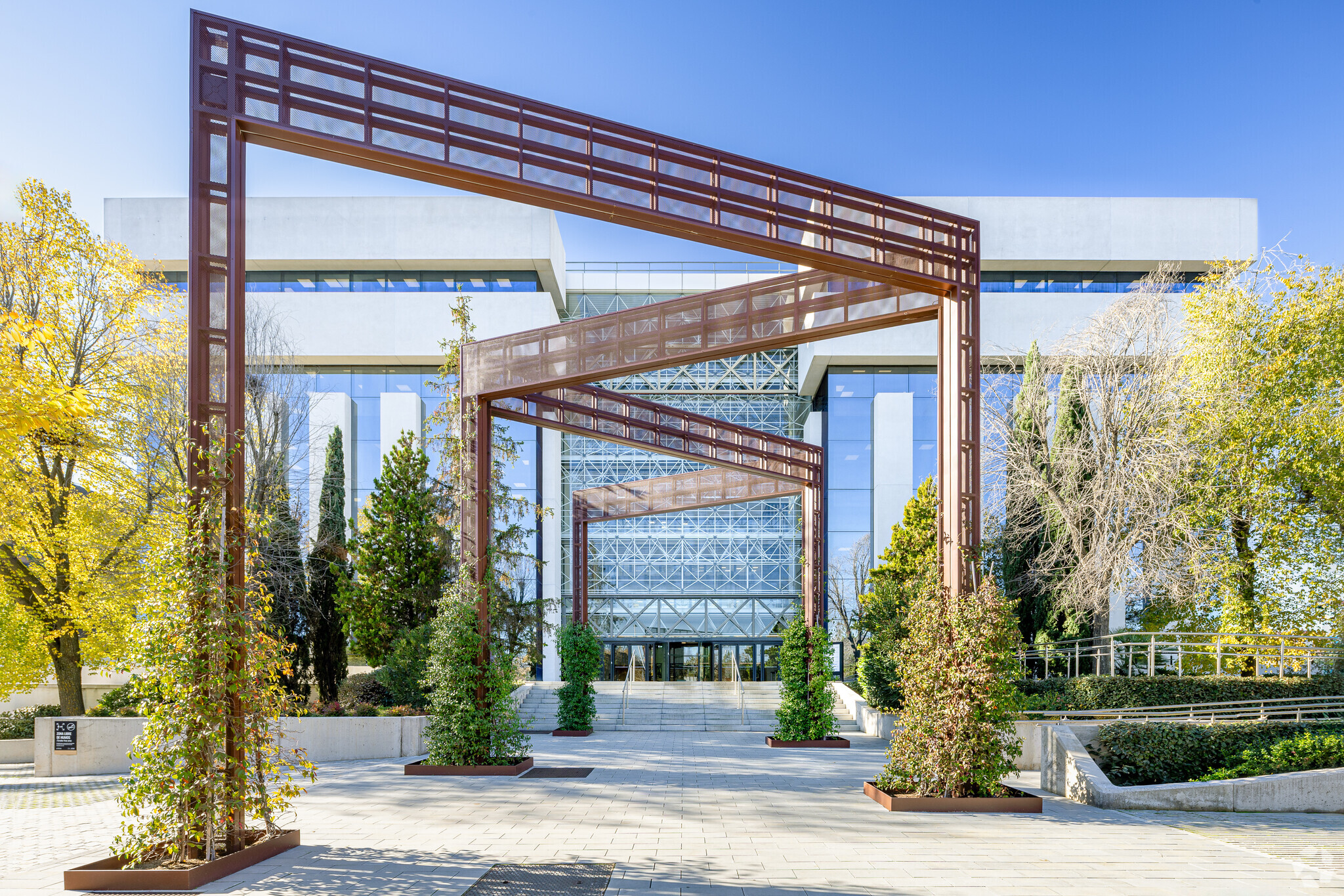 Calle Ribera del Loira, 16 - 18, Madrid, Madrid à louer Photo principale– Image 1 sur 26