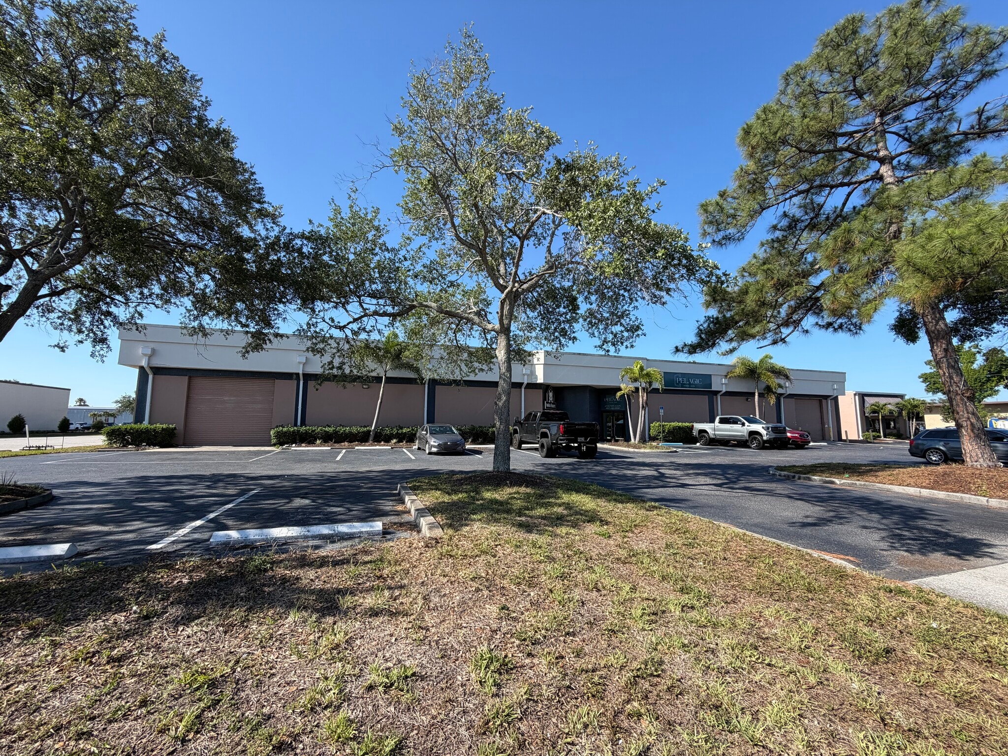 4700-4730 110th Ave N, Clearwater, FL à louer Photo intérieure– Image 1 sur 12