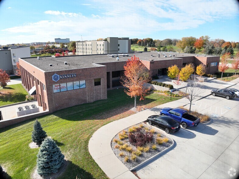 7300 Westown Pky, West Des Moines, IA à louer – Image 2 sur 16
