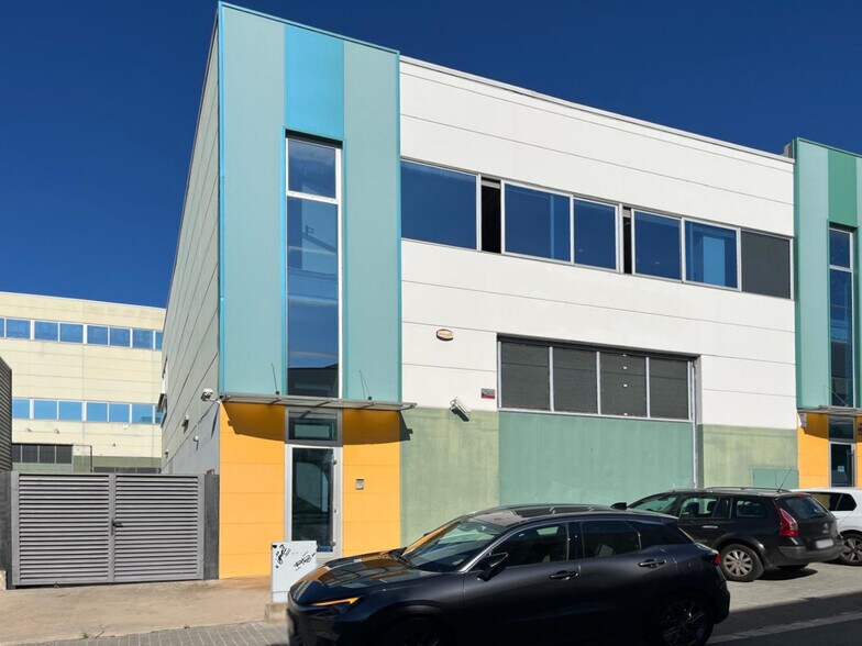 Industriel/Logistique dans Badalona, Barcelona à vendre - Photo de l’immeuble – Image 1 sur 16