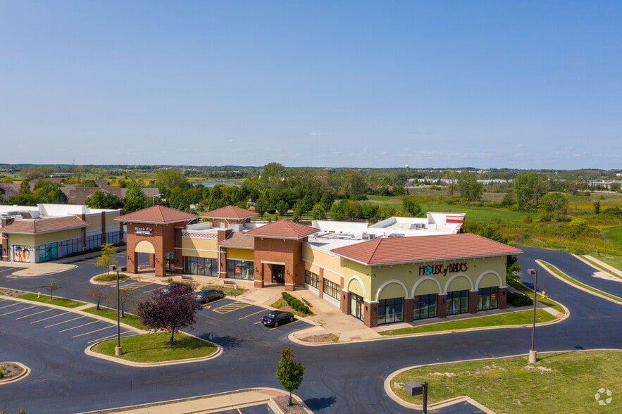 9604 W 161st St, Orland Park, IL à louer - Photo de l’immeuble – Image 2 sur 10