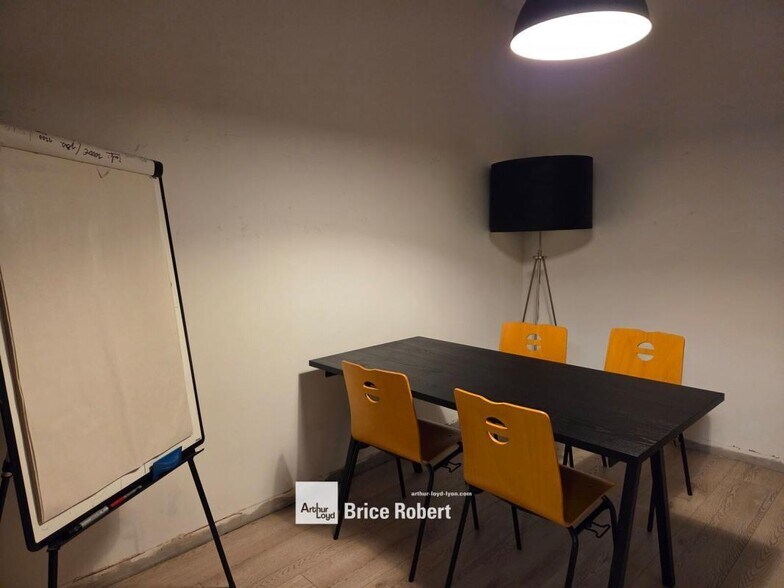 80 Rue Du Bourbonnais, Lyon à vendre - Photo intérieure – Image 3 sur 8