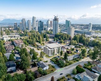 Plus de détails pour 10034 132A St, Surrey, BC - Terrain à vendre