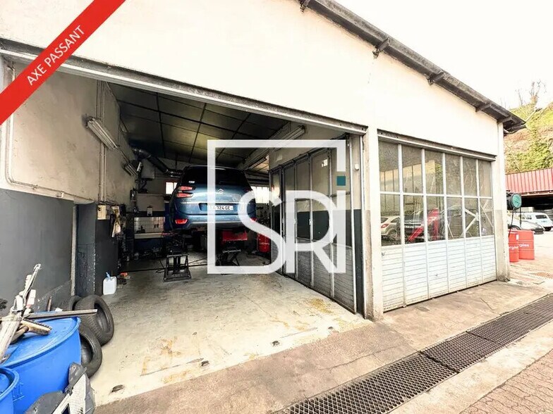 Industriel/Logistique dans Beaumont à vendre - Photo de l’immeuble – Image 2 sur 10