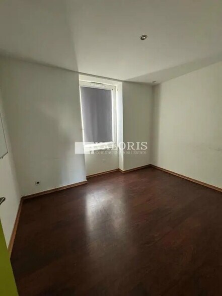 Bureau dans Tassin-la-Demi-Lune à vendre - Photo de l’immeuble – Image 2 sur 7