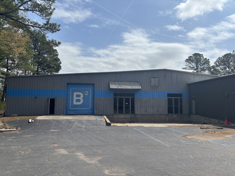 136 Industrial Dr, Birmingham, AL à louer - Photo de l’immeuble – Image 2 sur 4