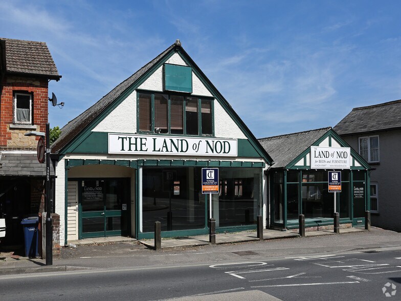 2-4 Lower St, Haslemere à louer - Photo de l’immeuble – Image 3 sur 9