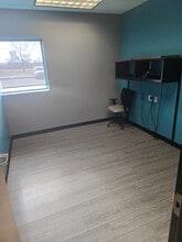 7220 N Lindbergh Blvd, Hazelwood, MO à louer Photo intérieure– Image 1 sur 4
