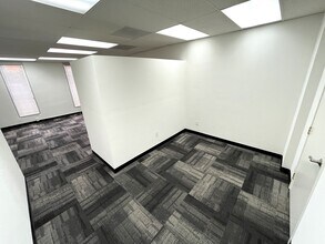 595 W Lambert Rd, Brea, CA à louer Photo intérieure– Image 1 sur 8