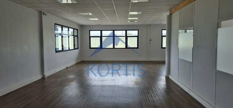 Bureau dans Bron à louer - Photo de l’immeuble – Image 3 sur 7