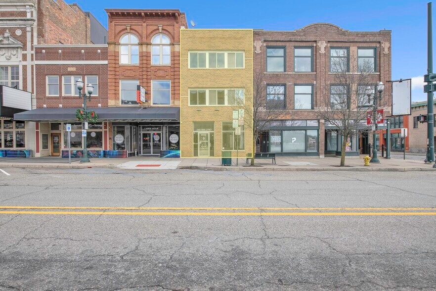 6 N Saginaw St, Pontiac, MI à vendre - Photo principale – Image 1 sur 46