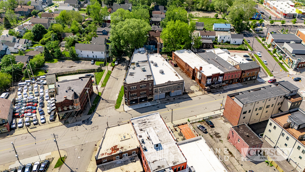 4517 Lorain Ave, Cleveland, OH à louer - Photo de l’immeuble – Image 3 sur 4