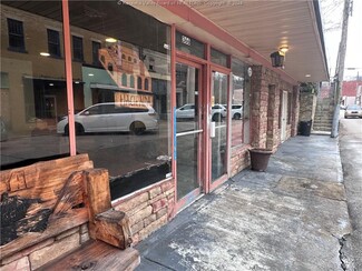 Plus de détails pour 366 Main St, Madison, WV - Local commercial à vendre