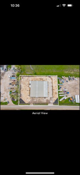 10100 Hicks Field Rd, Fort Worth, TX à louer - Photo de l’immeuble – Image 3 sur 18