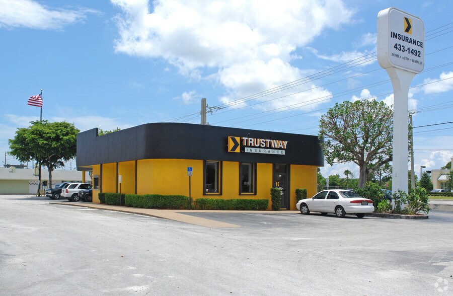 1020 S Military Trl, West Palm Beach, FL à vendre - Photo principale – Image 1 sur 4