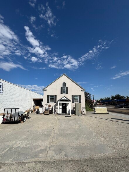 119 N 2nd St, Parma, ID à vendre - Photo de l’immeuble – Image 1 sur 4