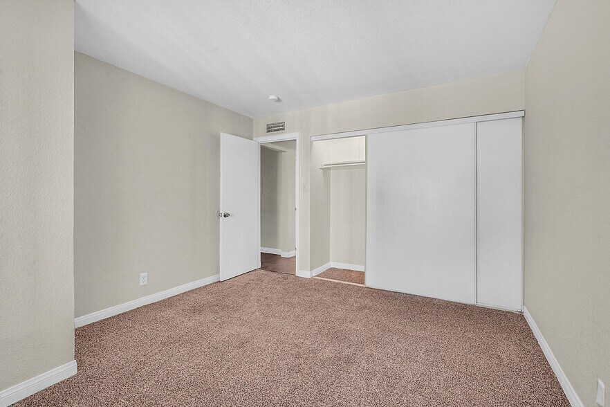 2205 Sunrise Ave, Las Vegas, NV à vendre - Photo intérieure – Image 3 sur 4