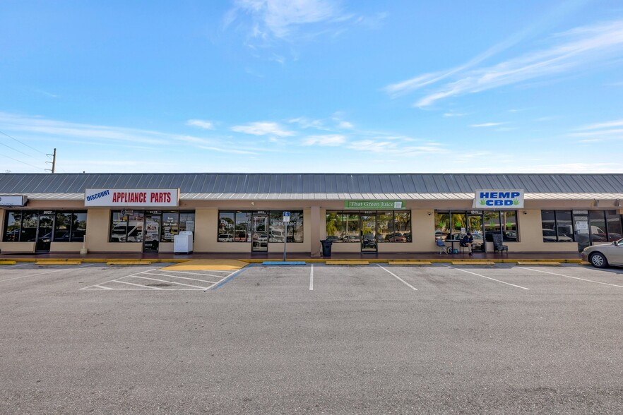 7991-8031 S Us-1 Hwy, Port Saint Lucie, FL à vendre - Photo de l’immeuble – Image 2 sur 32