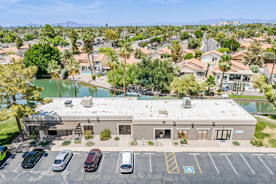 2222 S Dobson Rd, Mesa, AZ à vendre - Photo de l’immeuble – Image 2 sur 30