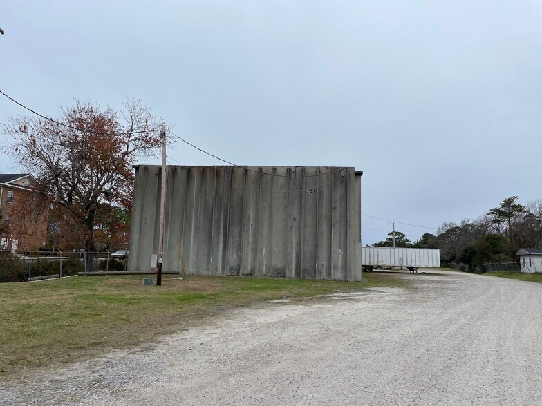 1203 Mr Joe White Ave, Myrtle Beach, SC à louer - Photo de l’immeuble – Image 3 sur 4