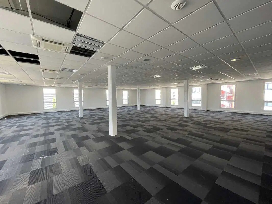 11 Rue Aimé Cotton, Saint-Priest à louer Photo intérieure– Image 1 sur 13