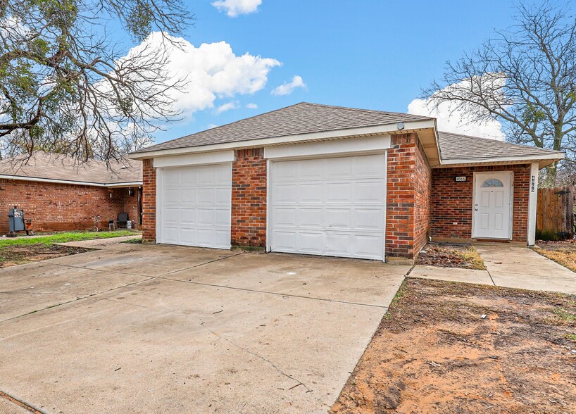 4966 Willie St, Fort Worth, TX à louer - Photo de l’immeuble – Image 3 sur 20