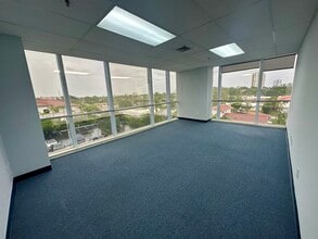 1600 S Federal Hwy, Pompano Beach, FL à louer Photo intérieure– Image 2 sur 8